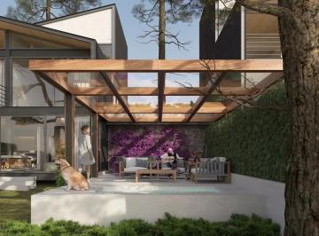 Casa de 4 habitaciones, Valle de Bravo · Venta Casa en Avándaro 300 m² Terreno, Residencial Floresta