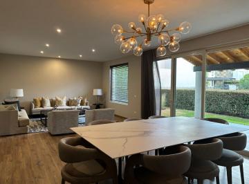 Casa de 4 habitaciones, Querétaro · Casa en Venta en Campanario