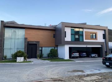 Casa de 4 habitaciones, Santiago · Casa 841 m² con 4 Recámaras en Venta, El Barro La Noria Residencial - Santiago Nl