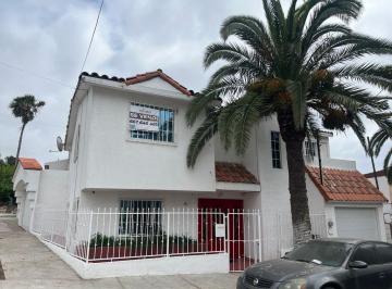 Casa · 257m² · 4 Recámaras · 6 Estacionamientos · Casa en Venta en Playas de Tijuana, Tijuana, B. C.