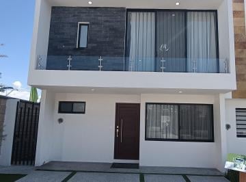 Casa de 3 habitaciones, Querétaro · Casa en Venta con Estudio en Pb en Juriquilla Querétaro
