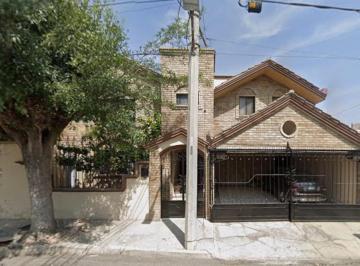 Casa de 4 habitaciones Venta MN 740,000 · Preciosa Casa en Remate en Mariano Narváez, Los Doctores 1a Ampl. Saltillo, Coahuila.