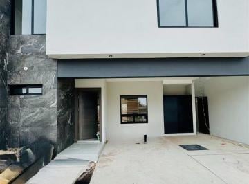 Casa · 218m² · 3 Recámaras · 2 Estacionamientos · Casa en Venta Fraccionamiento Condesa Rejon $5,300,000