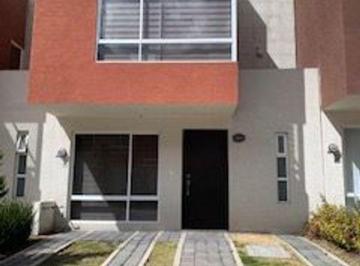 Casa en condominio de 3 habitaciones, Toluca · Renta de Casa en Villa Toscana III