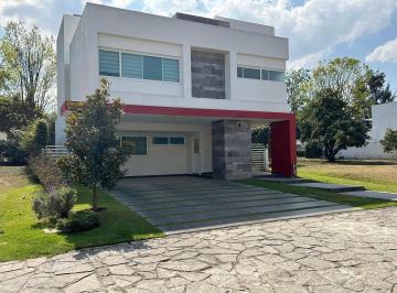 Casa de 3 habitaciones, Zapopan · Casa en Venta en Arauca 1 Zona Real Zapopan