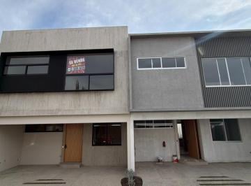 Casa en condominio · 240m² · 3 Recámaras · 2 Estacionamientos · Residencia Coto Muraan 59
