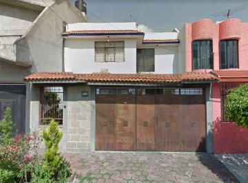 Casa de 3 habitaciones, Iztapalapa · Bonita Casa en Una Exelente Ubicacion Cerca de Escuelas Parques y Hospitales
