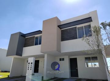 Casa · 152m² · 3 Recámaras · 2 Estacionamientos · Casa en Venta Santa Monica