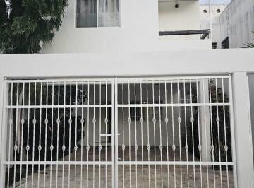 Casa de 3 habitaciones, Benito Juárez · Casa en Renta, Residencial Isla Azul, Cancun.