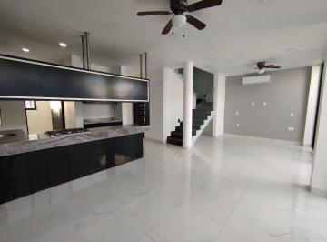 Casa de 4 habitaciones, Puerto Vallarta · Fracc. Albatros Casa de 4 Recamaras en Fracc. Albatros Muy Cerca de Costco