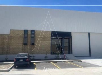 Bodega comercial · 854m² · 3 Estacionamientos · Bodega Industrial en Venta en Aldea Park