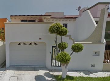 Casa de 3 habitaciones, Mazatlán · Hermosa Casa en Remate en Sierra de Los Venados,