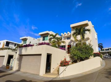 Casa · 143m² · 3 Recámaras · 2 Estacionamientos · Located in The Prestigious Casa Mexicana Residential Community!