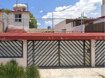 Casa de 3 habitaciones, Tlalnepantla de Baz · Casa de 1 Nivel en Calle Cerrada Jacarandas Tlalnepantla