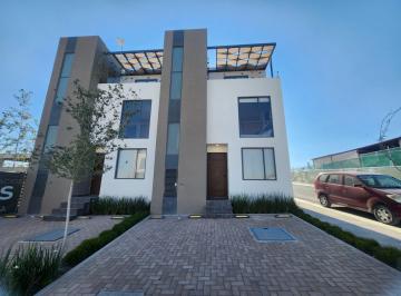 Casa en condominio · 132m² · 3 Recámaras · 2 Estacionamientos · Casa en Venta en Zakia, Queretaro, Queretaro