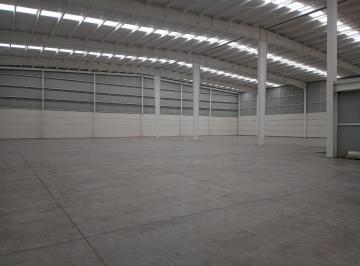 Nave industrial · 1397m² · 3 Estacionamientos · Nave Industrial en Renta de 1,389 m², Ubicada en Toluca