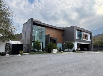 Casa de 4 habitaciones, Santiago · Casa en Venta en Monterrey Zona Carretera Nacional La Noria Residencial