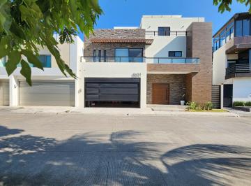Casa de 4 habitaciones, Alvarado · Casa en Venta en Riviera Veracruzana
