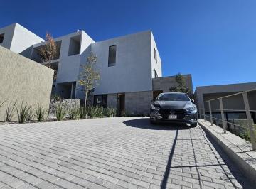 Departamento · 142m² · 2 Recámaras · 2 Estacionamientos · Departamento de 2 Niveles en El Nuevo Refugio