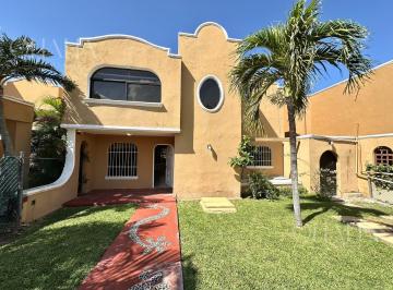 Casa · 201m² · Casa en Renta/venta Zona Hotelera