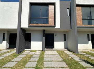 Casa · 113m² · 3 Recámaras · 2 Estacionamientos · Casa en Venta en Fraccionamiento Aurea Modelo Bellini, Toluca, Estado de México.