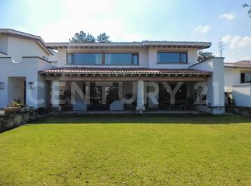 Casa · 500m² · 3 Recámaras · 4 Estacionamientos · Venta Casa Club de Golf Valle Escondido Atizapan 11031