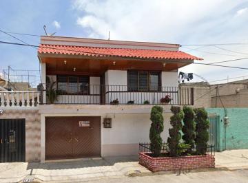 Casa de 3 habitaciones, Nezahualcóyotl · Casa en Venta en Nezahualcoyotl