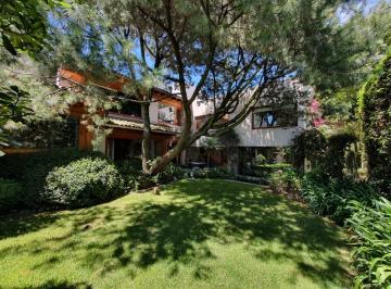 Casa de 4 habitaciones, Cuajimalpa de Morelos · Casa de Lujo en Santa Fe en Fraccionamiento con Vigilancia, Frente a La Ibero. Negociable
