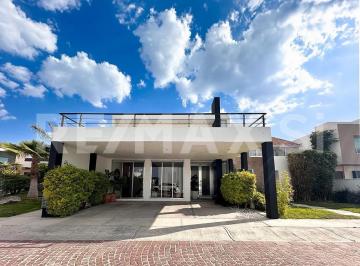 Casa de 4 habitaciones, Querétaro · Casa Venta Cumbres del Lago, Juriquilla