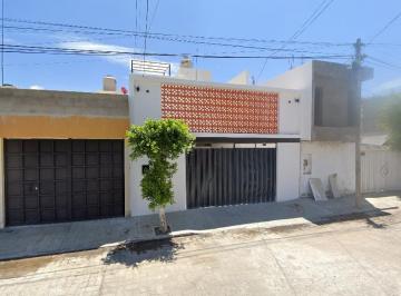 Casa de 4 habitaciones, Tehuacán · Casa en Venta en de La 30 Norte Tehuacan Puebla