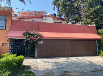 Casa de 5 habitaciones, Tlalpan · Casa en Venta Totalmente Remodelada