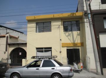 Casa · 230m² · 4 Recámaras · Casa en Venta Centro Monterrey, Ruperto Martinez