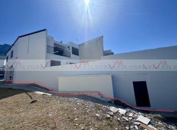 Casa · 450m² · 4 Recámaras · 2 Estacionamientos · Casa en Venta en Valle de Vasconcelos