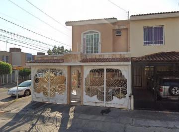 Casa de 3 habitaciones, Guadalajara · Casa en Venta en Maria Mares Parques del Nilo Guadalajara