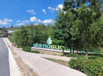 Terreno / Lote , Santiago · Terreno en Venta Alamo Sur, Carretera Nacional.