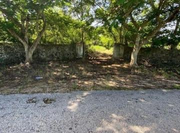 67c2759ffc923c4ed4c6c15c8dd3cbb54e170c9f2cd804057a630b685a233609 · Rancho Cerca de Merida con Luz a Orilla de Carretera Propiedad Privada