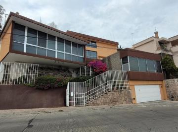 Casa · 533m² · 4 Recámaras · 2 Estacionamientos · Propiedad en Venta en El Fraccionamiento Los Remedios - (4)