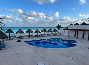 Departamento · 197m² · 2 Recámaras · 2 Estacionamientos · Venta Pent House Zona Hotelera Vista Directa Al Mar en Cancun Ofc0525