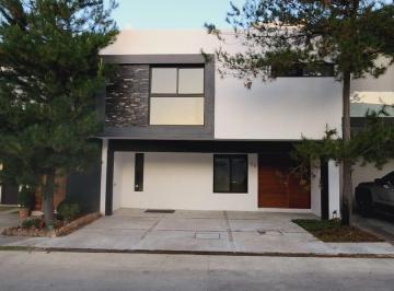 Casa de 4 habitaciones, Zapopan · Se Vende Casa en Coto Privanza Terma, Solares, Zapopan, Jalisco.