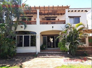 Casa · 3 Recámaras · 4 Estacionamientos · Casa en Fraccionamiento La Ventana