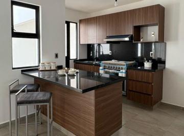 Casa · 139m² · 3 Recámaras · 2 Estacionamientos · Casa en Venta en El Cielo Residencial
