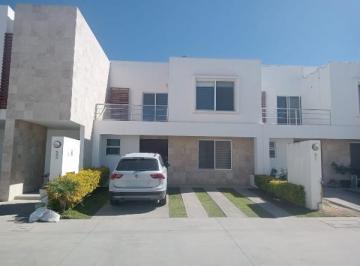 Casa de 3 habitaciones, Aguascalientes · Casa en Venta en Zona de Alta Plusvalia Al Norte San Telmo Ags