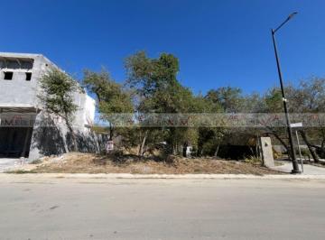 Terreno / Lote · 225m² · Terreno / Lote en Venta en Huajuquito o Los Cavazos