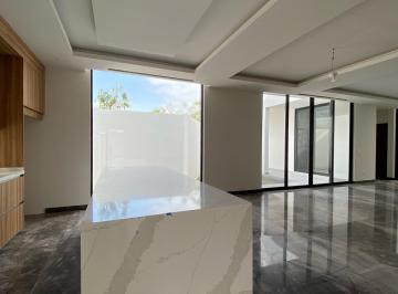 Casa · 468m² · 4 Recámaras · 3 Estacionamientos · Casa - La Joya Privada Residencial