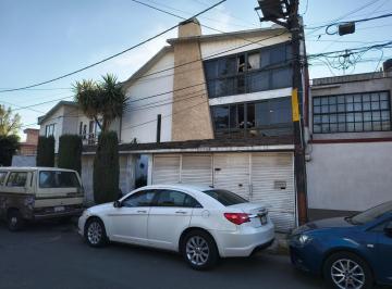 Casa de 3 habitaciones, Tlalnepantla de Baz · Casa en Venta Viveros de La Loma