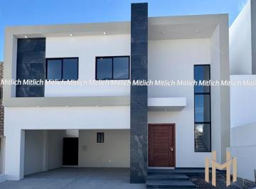 Casa · 285m² · 3 Recámaras · 2 Estacionamientos · Casa en Venta Bosques del Valle $6,500,000
