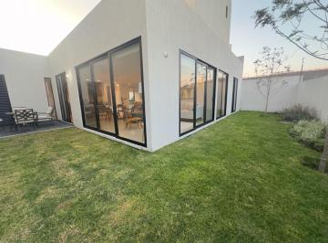 Casa en condominio · 115m² · 3 Recámaras · 2 Estacionamientos · PH - Fraccionamiento Zibatá