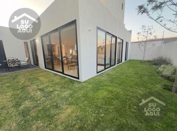 Casa en condominio · 115m² · 3 Recámaras · 2 Estacionamientos · PH - Fraccionamiento Zibatá