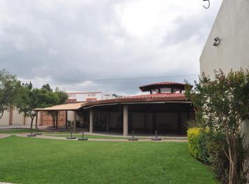 Terreno / Lote · 300m² · 40 Estacionamientos · Traspaso de Negocio Rentable en Operación por Mas de 10 Años