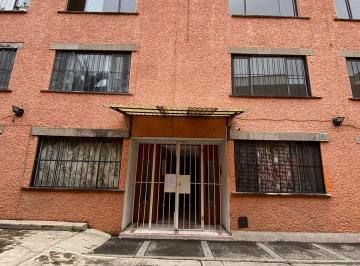 Departamento · 110m² · 4 Recámaras · 2 Estacionamientos · Departamento en Coyoacán, Ciudad de México.